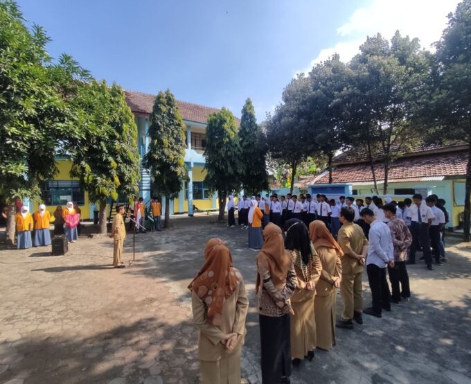 SMK Muhammadiyah 3 Nganjuk Memperingati HARDIKNAS 2025